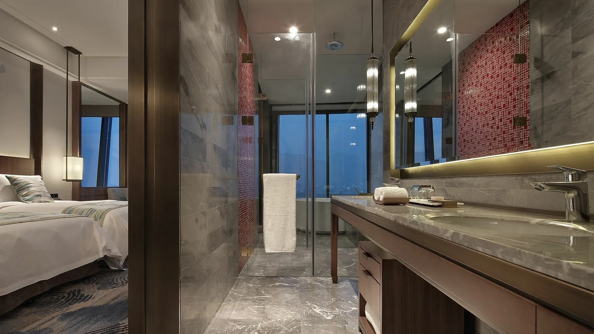 לואיאנג Yading Peninsula Hotel
