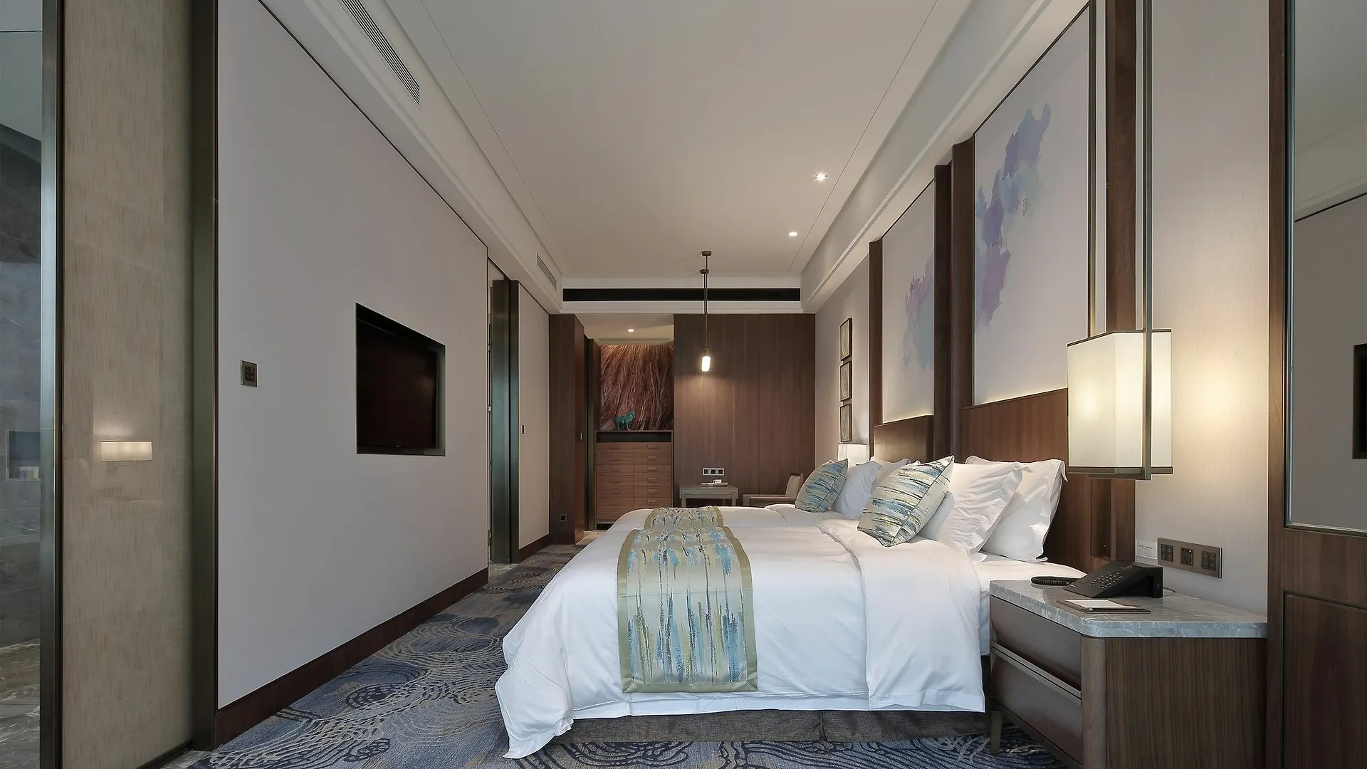 לואיאנג Yading Peninsula Hotel 4*,