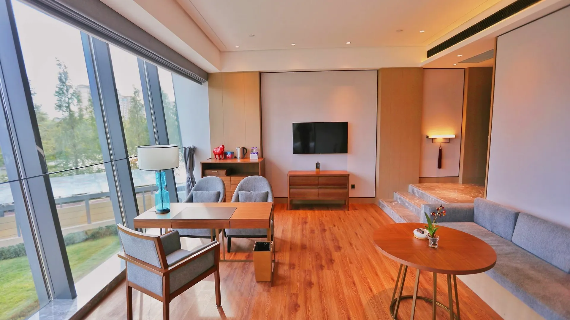 לואיאנג Yading Peninsula Hotel